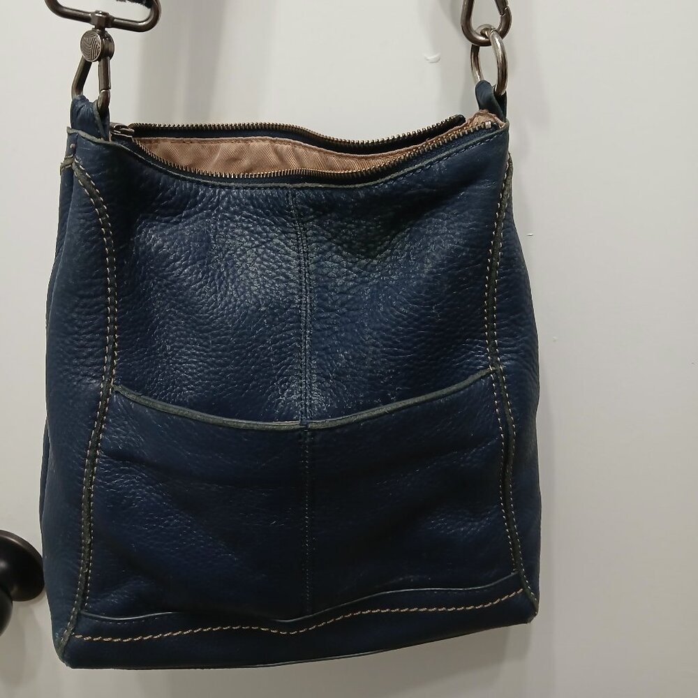 The Sak Distressed Mailbag w/Guitar Strap